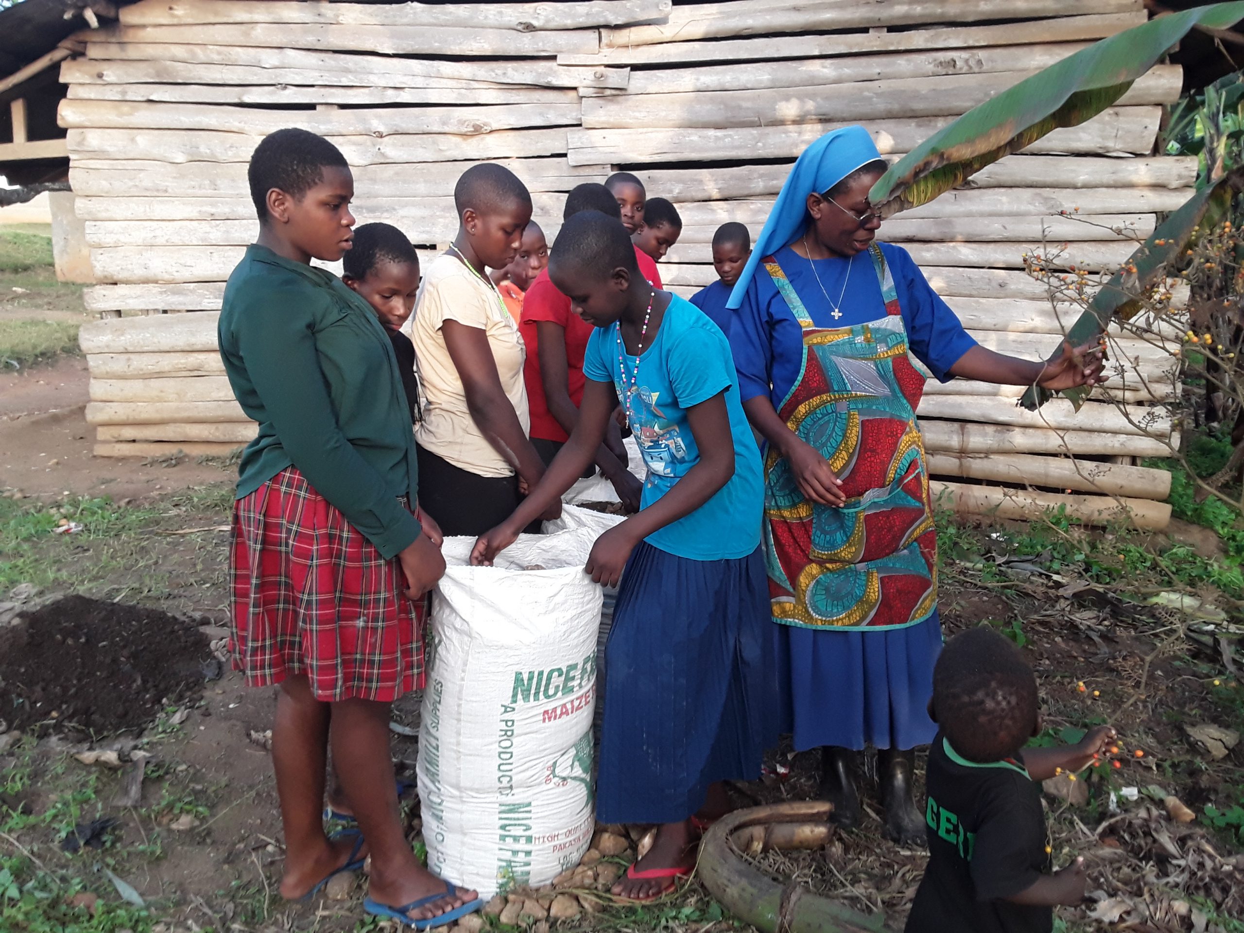 sack_gardening_training_002